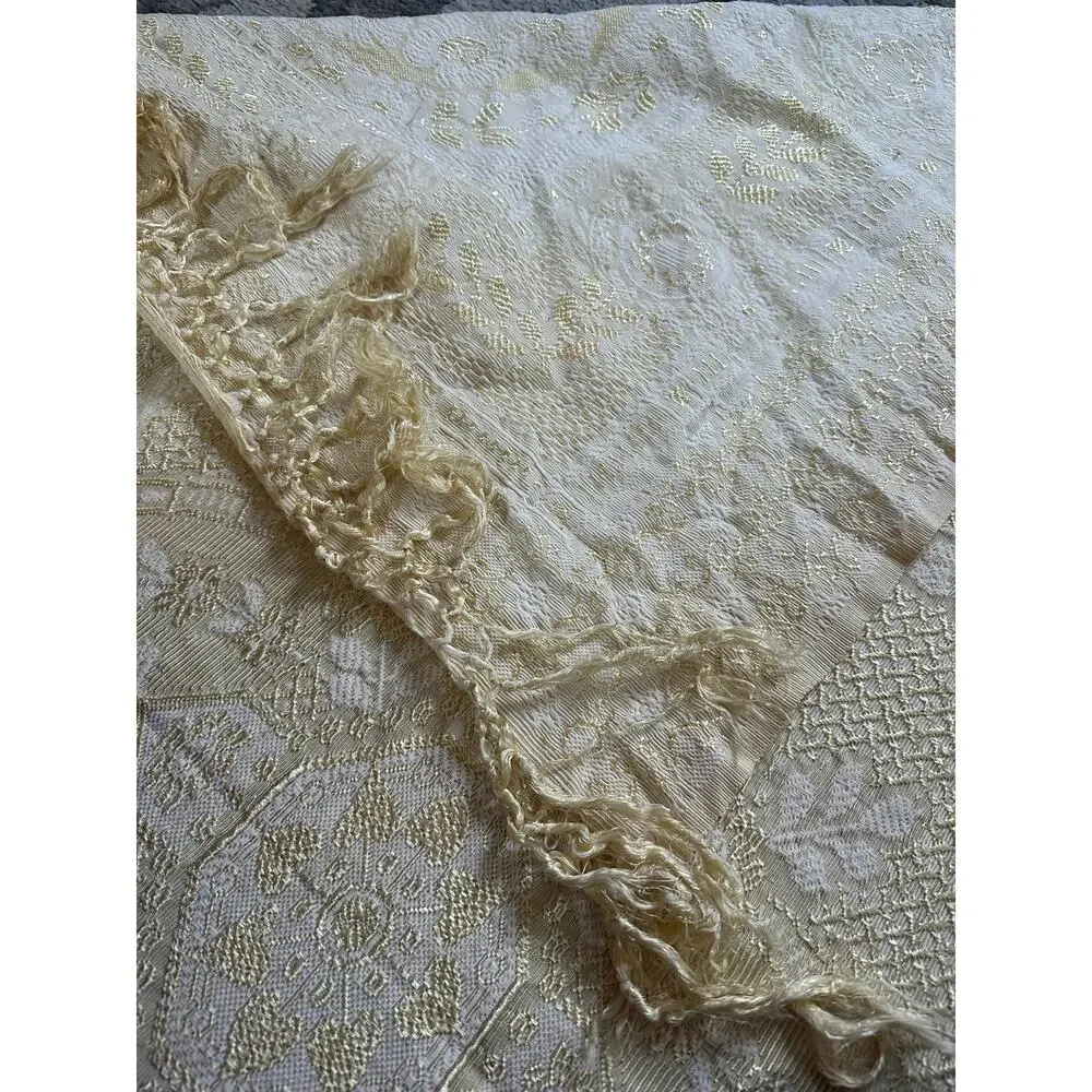 Vintage Damask Bedspread Fringesd Light yellow pale Jacquard twin/full 86x72”